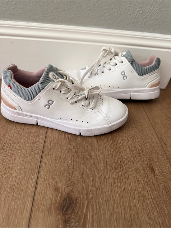 On Running Shoes - On Running NEW Sneakers Women’s 8
